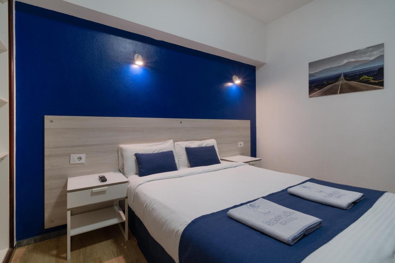 Double or Twin Room Private Bathroom